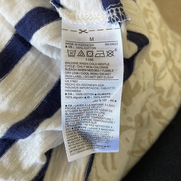 Old Navy striped tee - Picture 5 of 5